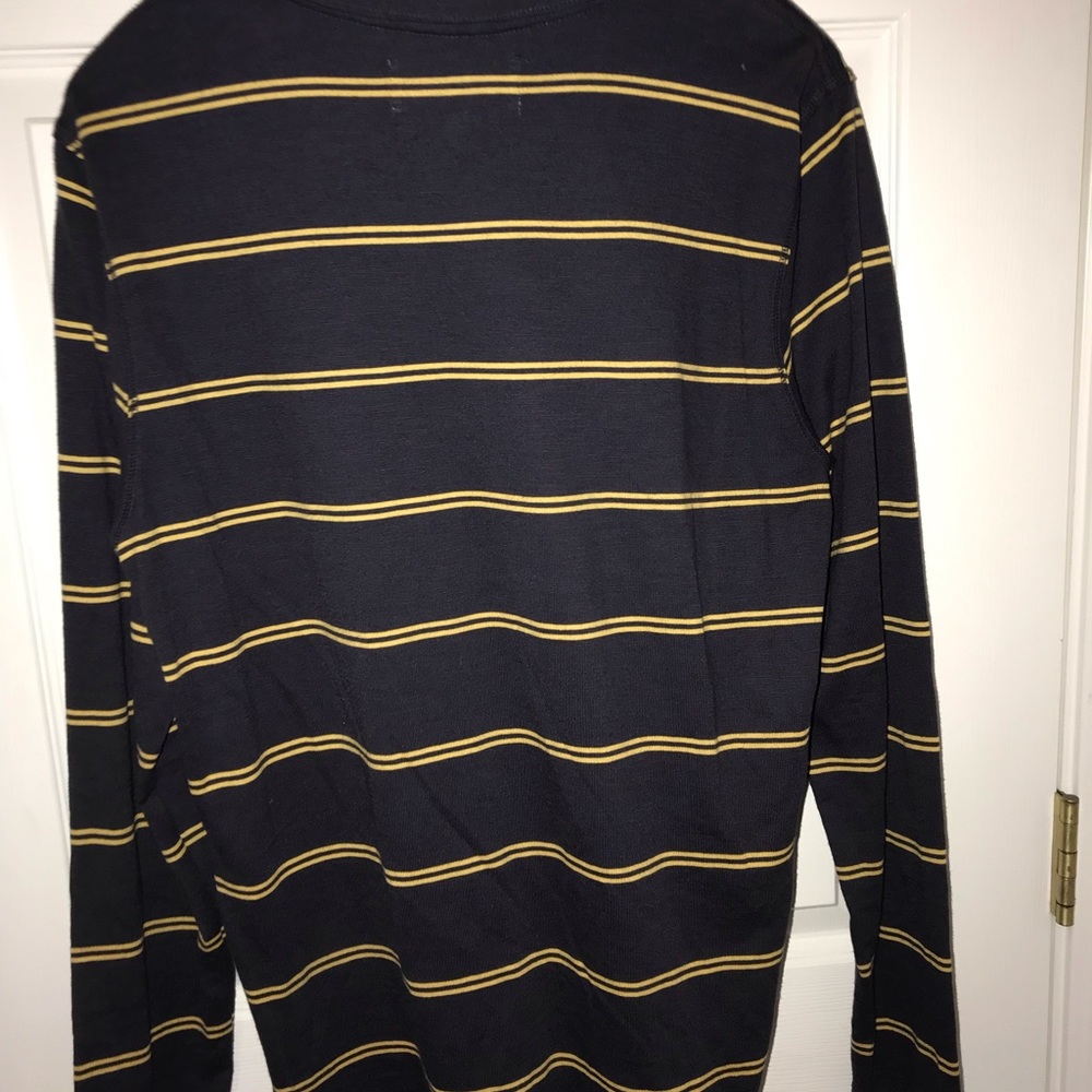 Modern amusement long sleeve